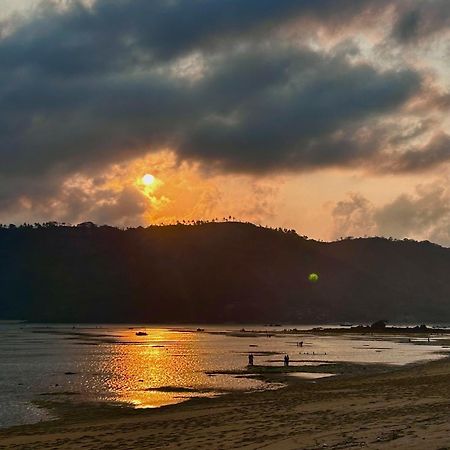 Waru Homestay Kuta  Buitenkant foto