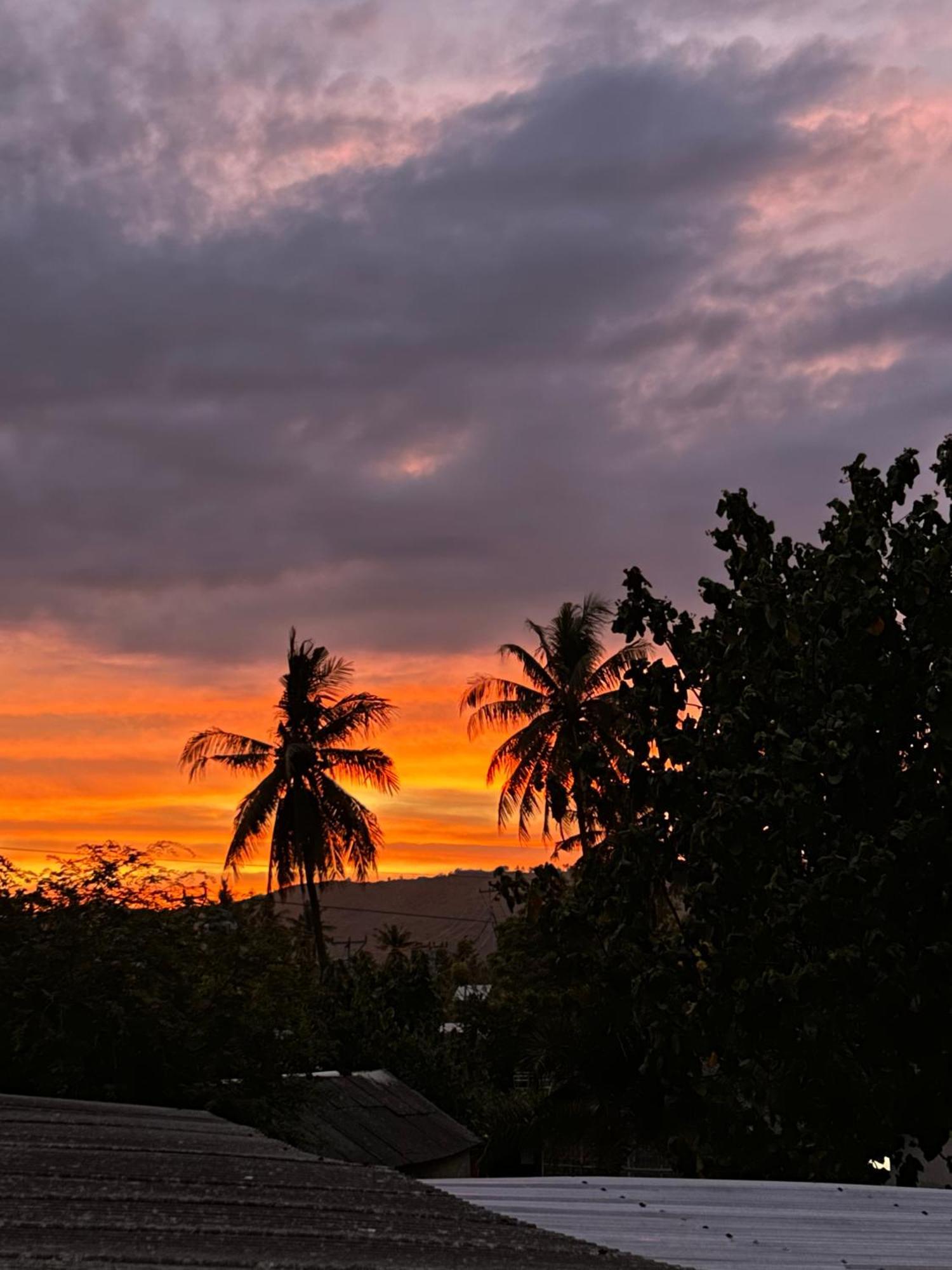 Waru Homestay Kuta  Buitenkant foto